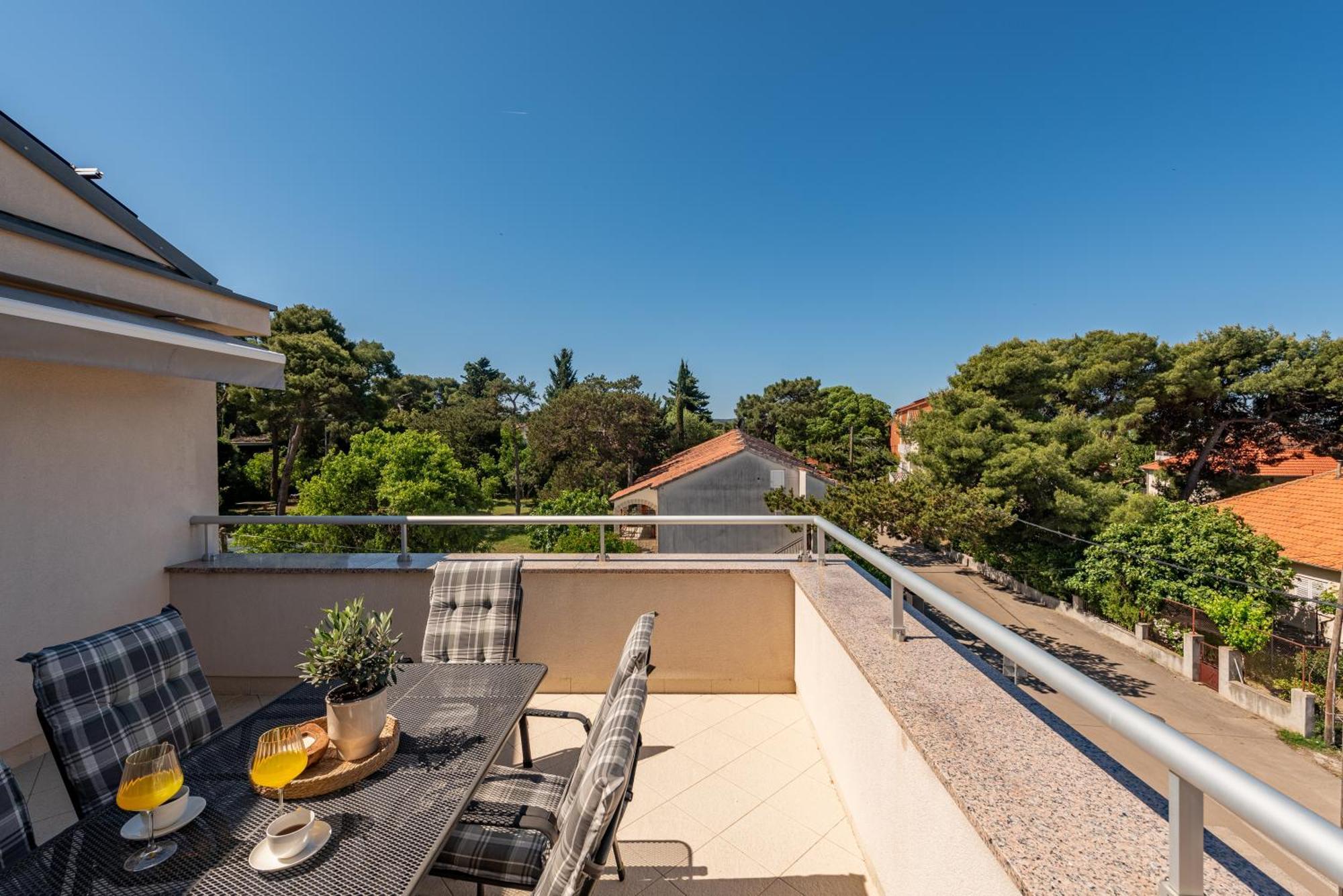 Apartments L&D Biograd Na Moru Luaran gambar