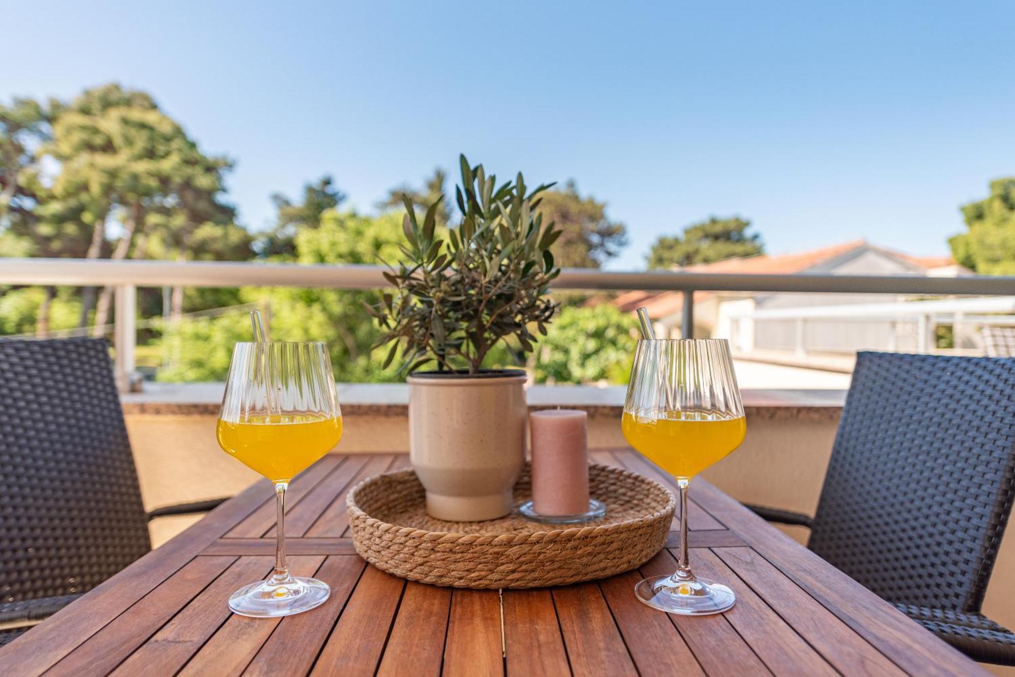 Apartments L&D Biograd Na Moru Luaran gambar
