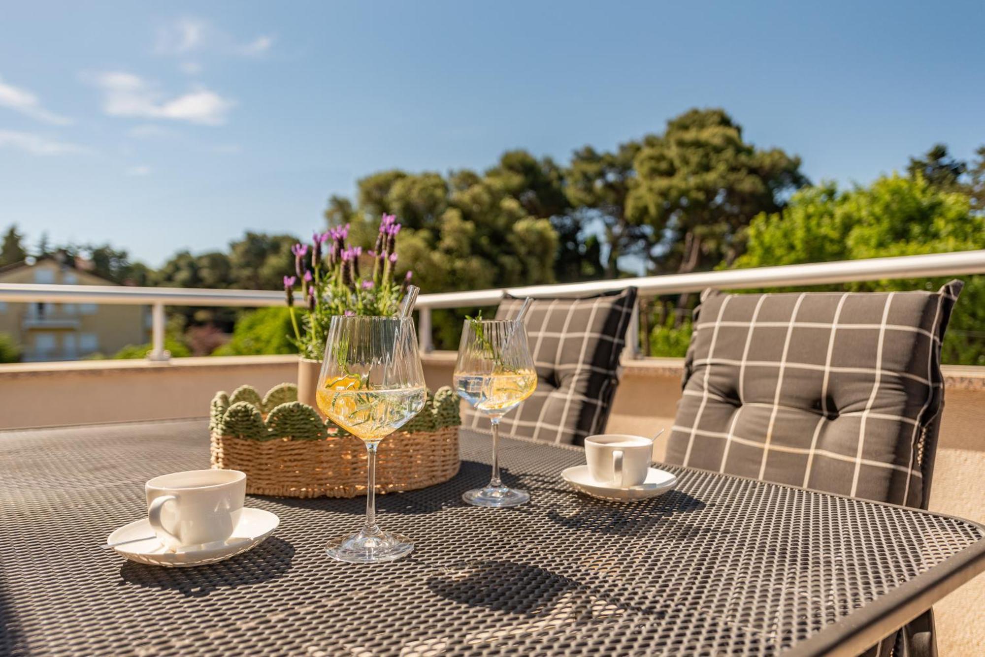Apartments L&D Biograd Na Moru Luaran gambar