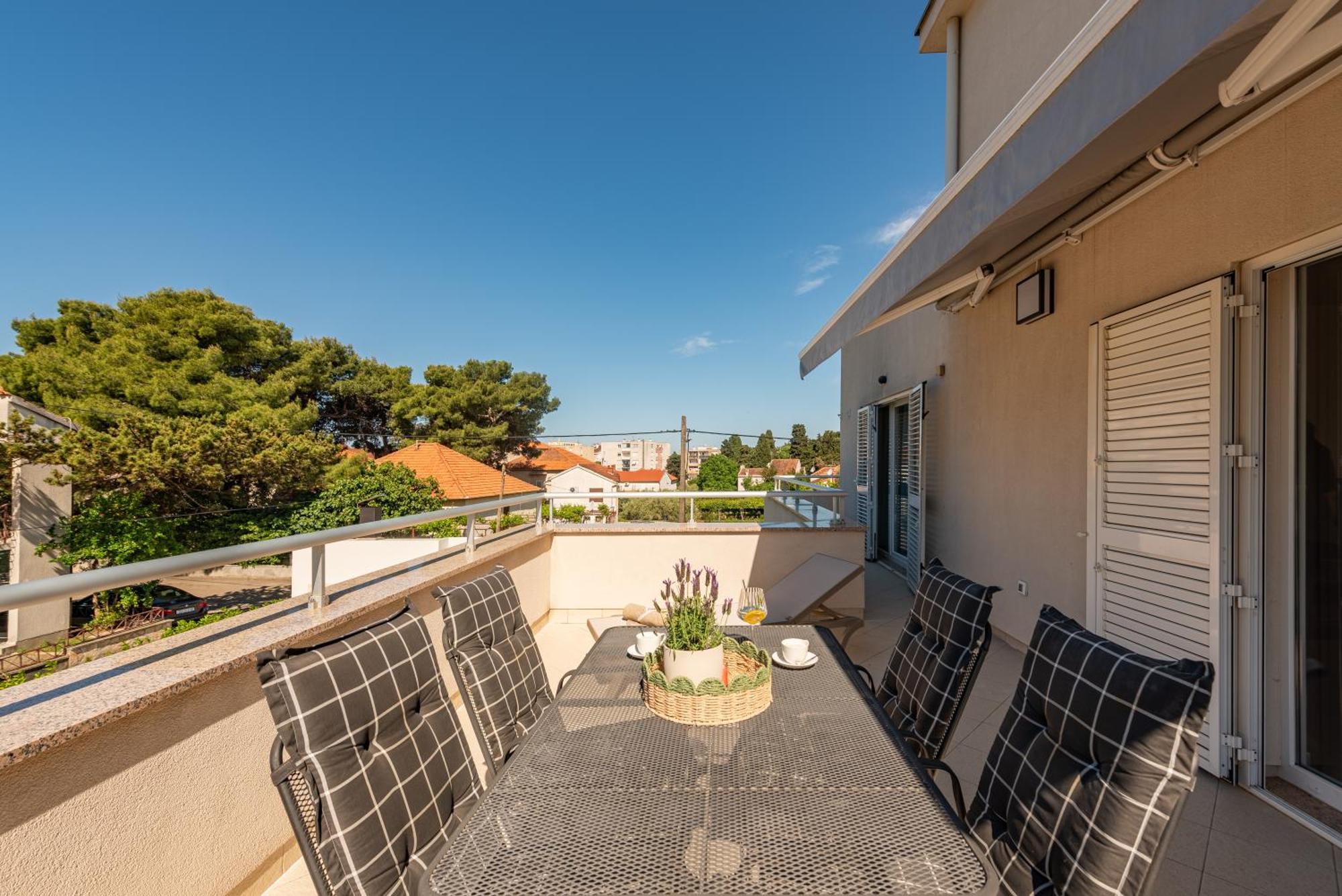 Apartments L&D Biograd Na Moru Luaran gambar